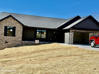 200 Milo Cir, Tazewell, TN 37879