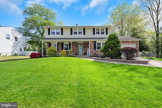 1522 Longfellow Dr, Cherry Hill, NJ 08003