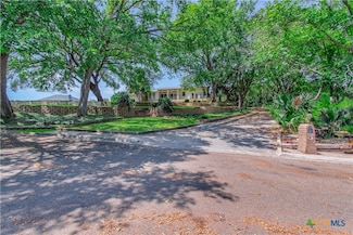 14200 Briarcliff Rd, Troy, TX 76579