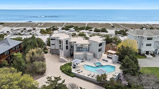 199 Dune Rd, Westhampton Beach, NY 11978