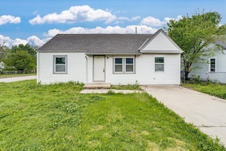 1739 E 24th St N, Wichita, KS 67219
