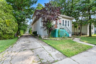 8112 Christie Ave, Lyons, IL 60534
