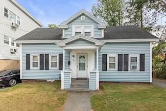 4 Mount Vernon St, Lawrence, MA 01843