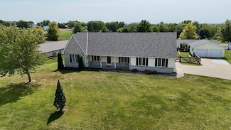 100 Meadows Ln, Pattonsburg, MO 64670