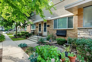 622 S Milwaukee Ave Unit D, Libertyville, IL 60048