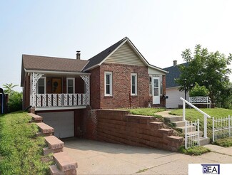 2916 Arbor St, Omaha, NE 68105