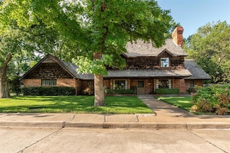 3127 Walnut Rd, Norman, OK 73072