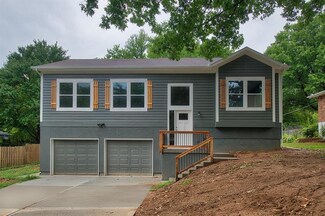 6700 N Madison Ave, Kansas City, MO 64118