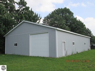 14900 10th Ave, Remus, MI 49340