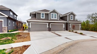 12316 S Prairie Creek Rd, Olathe, KS 66061