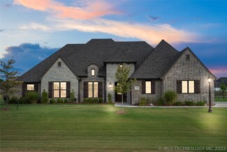6192 N Water Way St, Owasso, OK 74055
