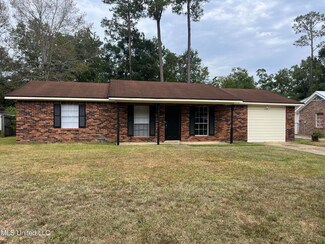 15308 Lansing Dr, Biloxi, MS 39532