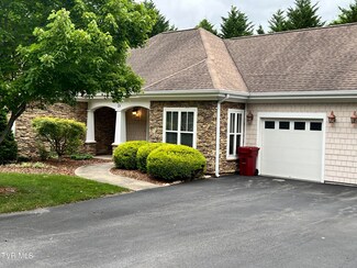 112 University Pkwy Unit 15, Johnson City, TN 37604