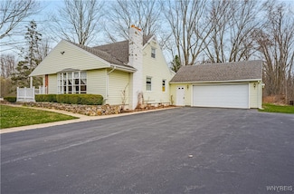 4691 Shadigee Rd, Newfane, NY 14108