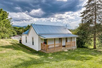 610 8th St NE, Pulaski, VA 24301