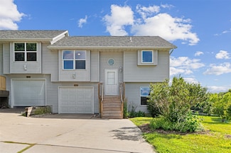 1361 Ozark Ridge, Coralville, IA 52241