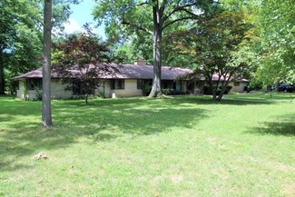 1220 Northwood Ct, Marion, IN 46952