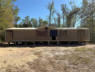 17014 Budowski Rd, Brooksville, FL 34614