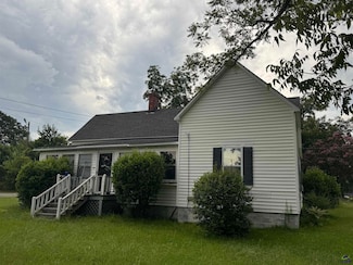 31 Pickerton St, Milan, GA 31060