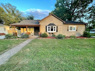 2104 N Elm St, Henderson, KY 42420