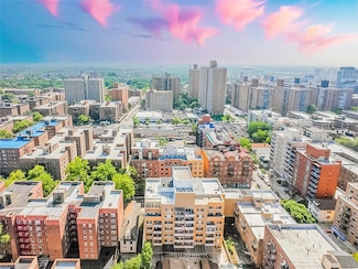4317 Union St Unit 2E, Flushing, NY 11355