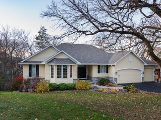 1405 Kings Wood Rd, Saint Paul, MN 55122
