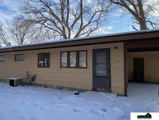 325 Prestwick Rd, Lincoln, NE 68505