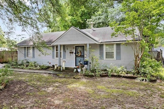 4381 Embassy Dr, Memphis, TN 38108