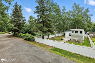 1908 Hillcrest Dr Unit 17, Anchorage, AK 99517