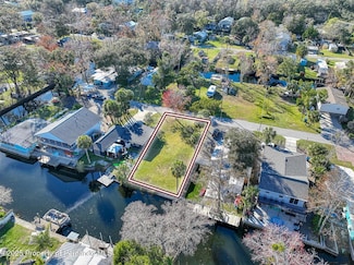 7250 Coventry Ct, Weeki Wachee, FL 34607