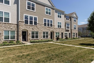 487 Autumn Ridge Cir, Pickerington, OH 43147