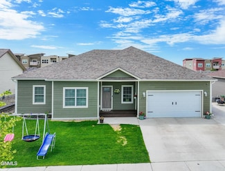 3715 Orange Willow St, Williston, ND 58801