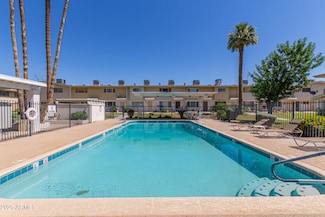 8211 E Garfield St Unit J219, Scottsdale, AZ 85257
