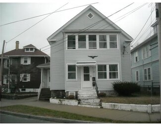 24 Knight St, Woonsocket, RI 02895