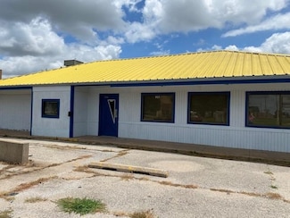 913 W Maple Ave, Enid, OK 73701