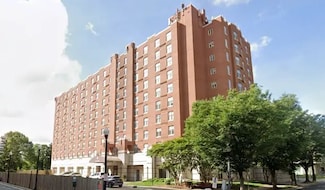4300 N Carlin Springs Rd, Arlington, VA 22203