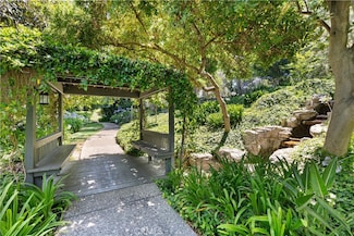3605 W Hidden Ln Unit 101, Rolling Hills Estates, CA 90274
