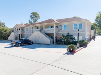 13165 Snow Ln Unit 5, Willis, TX 77318