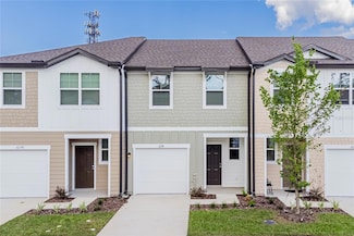 6174 Daerr Ridge St, Zephyrhills, FL 33542