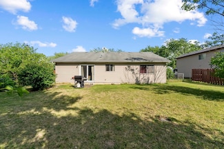 116 Cloverleaf Rd, Matteson, IL 60443