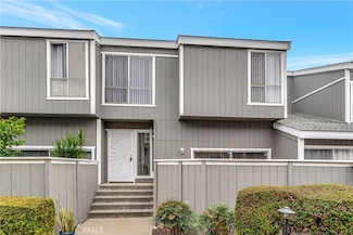 2670 W Segerstrom Ave Unit f, Santa Ana, CA 92704