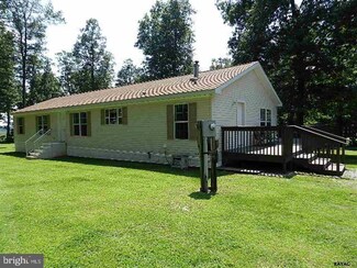 924 Trinity Rd, Felton, PA 17322