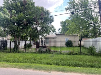 1925 Sunny Dr, Houston, TX 77093