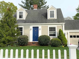 61 Jones Ave, Portsmouth, NH 03801