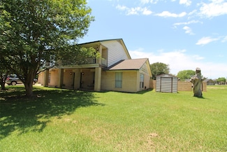 32226 Divot Dr, Waller, TX 77484