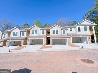 2578 Mills Commons Dr, Decatur, GA 30032