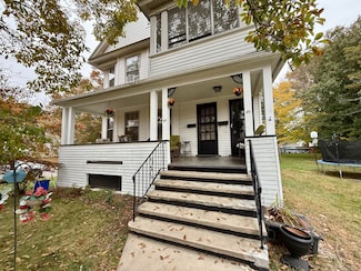 43 Concord St Unit 1st fl, Stratford, CT 06614