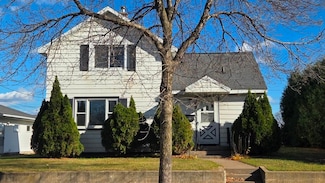 917 N 1st Ave, Wausau, WI 54401