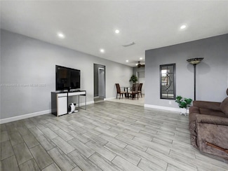 6960 NW 11th Ct, Margate, FL 33063