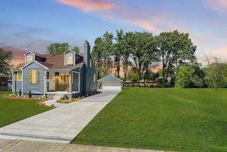 20157 Huntington Ave, Harper Woods, MI 48225